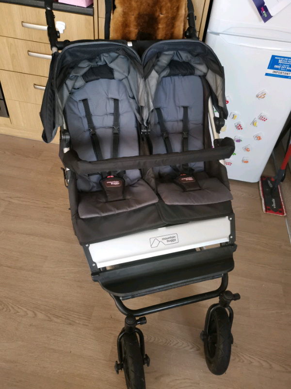 mountain buggy duet v2